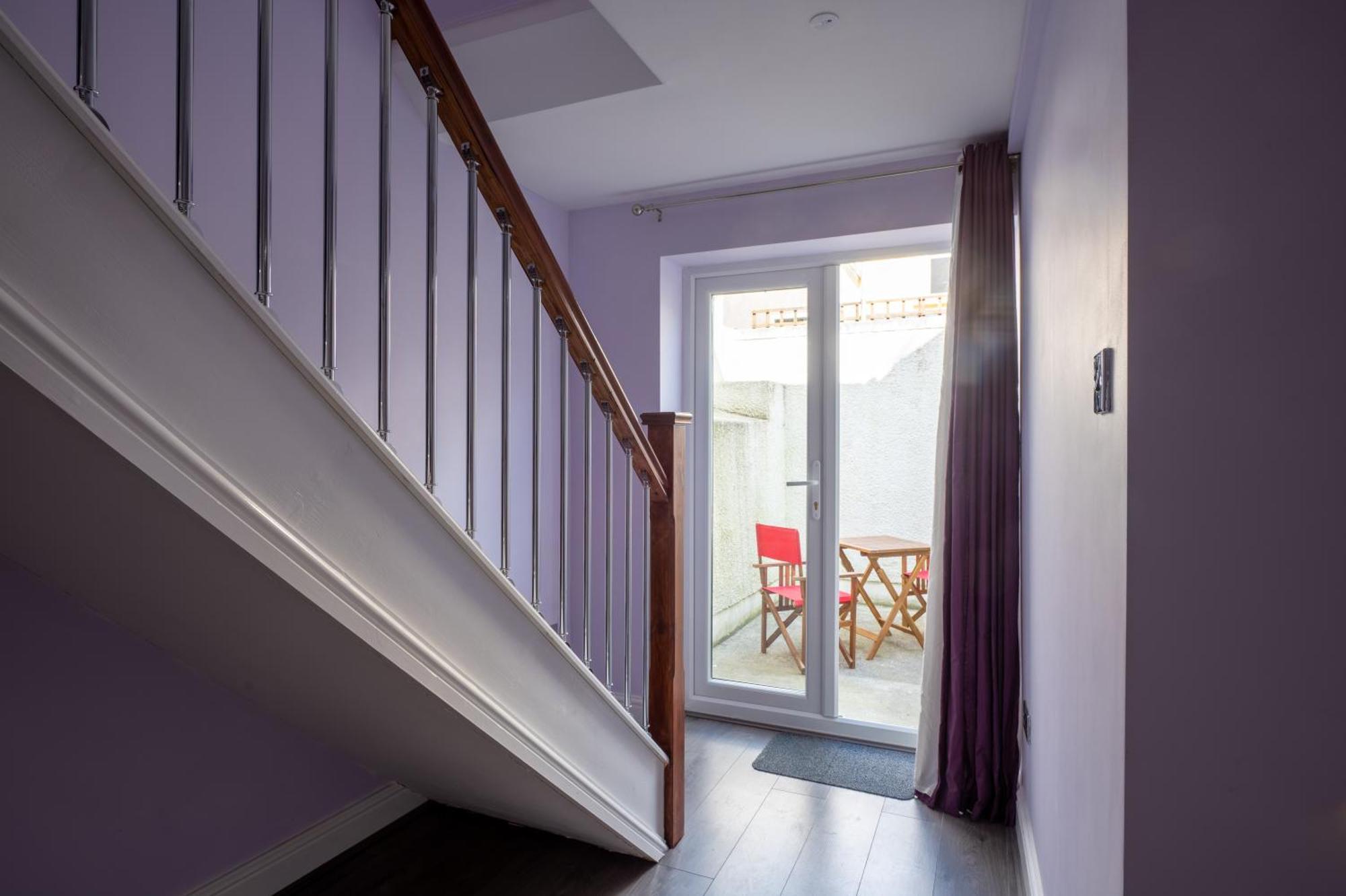 Tenby Town Centre Romantic Retreat Apartment For 2 Eksteriør billede